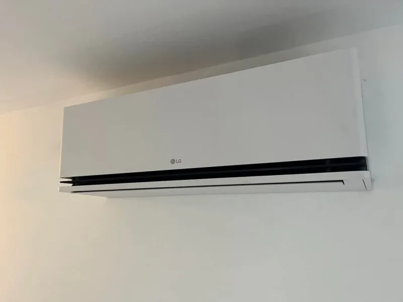 Climatisation LG split murale — réalisation Pompe à chaleur BW