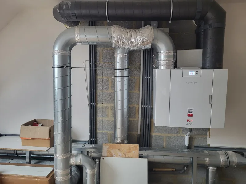 VMC double flux avec réseau de gaines — réalisation Pompe à chaleur BW